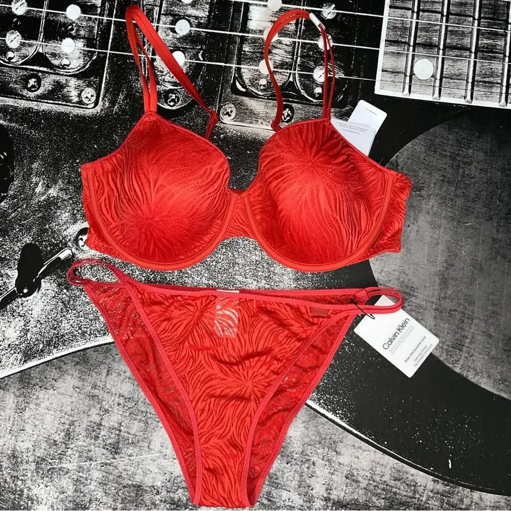 NWT Calvin Klein Set